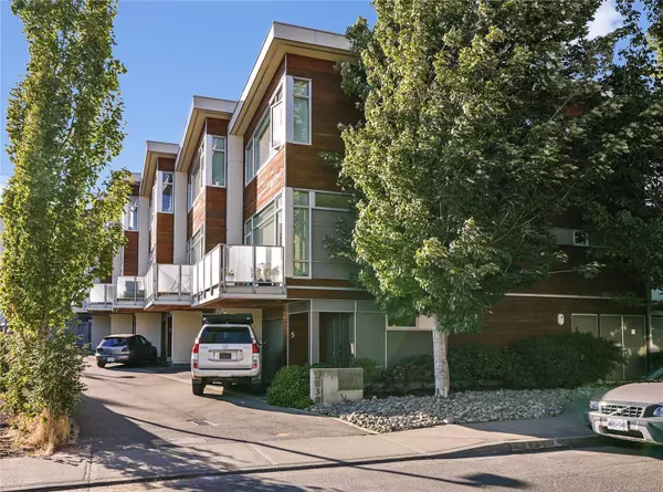 2830 Irma St #1, Victoria, BC V9A 1S2