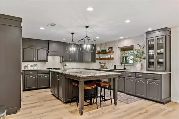359 County Road 1275, Clarksville, TX 75426