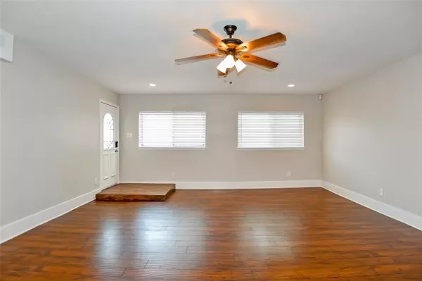 Farmers Branch, TX 75234,12112 Eunice Street