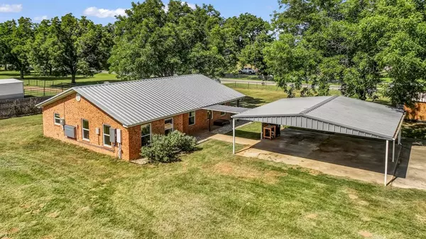 111 Quail Drive, Springtown, TX 76082