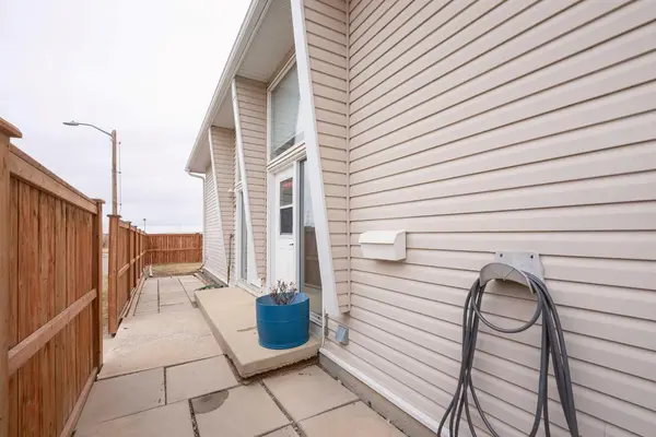 905 44 AVE N #14, Lethbridge, AB T1H 6C4