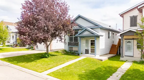 18 Country Hills Link Northwest, Calgary, AB T3K4W3