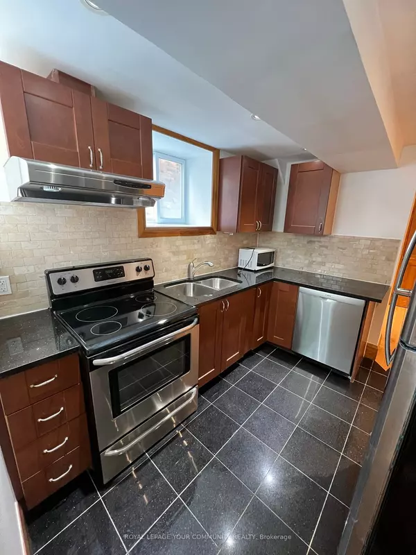 Toronto C09, ON M4T 1N9,179 St Clair AVE E #Rear