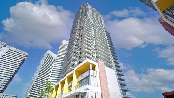 95 Mcmahon DR #111, Toronto C15, ON M2K 0H2