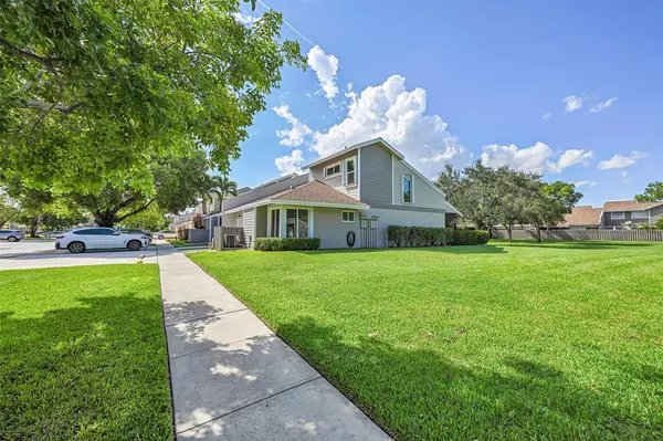 Sunrise, FL 33326,601 Woodgate Ln #E