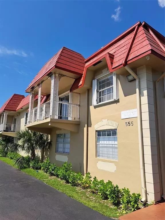 555 SE 8th St #152, Deerfield Beach, FL 33441