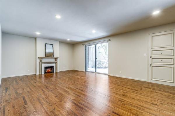 6314 Bandera Avenue #A, Dallas, TX 75225