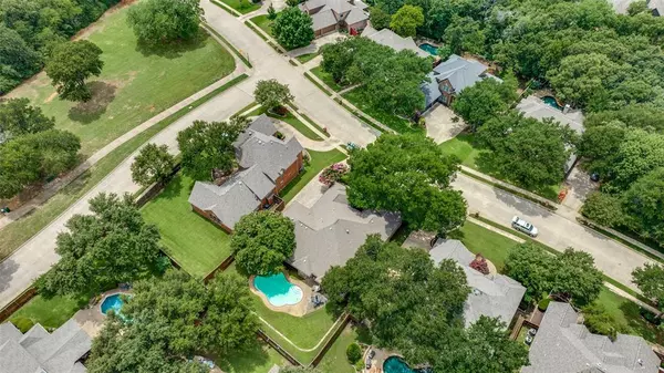 1904 Woodland Boulevard, Flower Mound, TX 75022