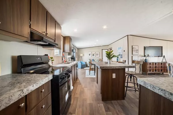 Poolville, TX 76487,2028 Buffet Way