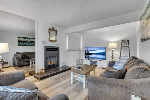 Calgary, AB T1Y 4H1,244 Templewood RD NE