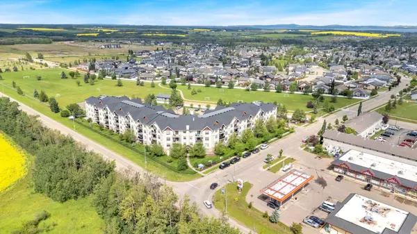Sylvan Lake, AB T4S 0A4,100 Lakeway BLVD #422