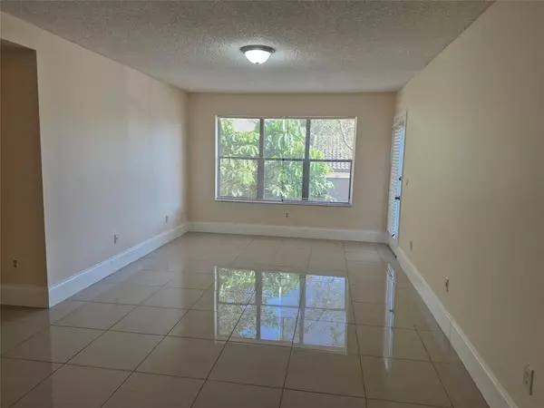Pompano Beach, FL 33069,4281 W Mcnab Rd #24