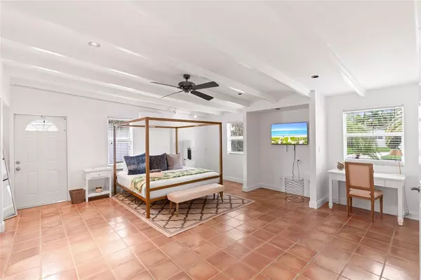 Pompano Beach, FL 33060,261 SE 8th St