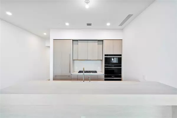 Pompano Beach, FL 33062,900 N Ocean #305