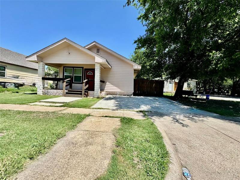 1315 Arlington Avenue, Fort Worth, TX 76104