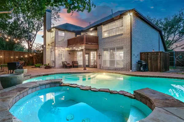 901 Sugarberry Lane, Flower Mound, TX 75028