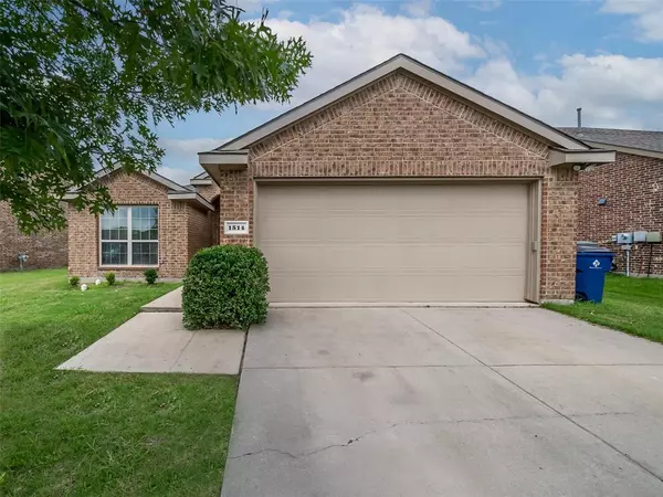 1514 Greenbrier Drive, Van Alstyne, TX 75495