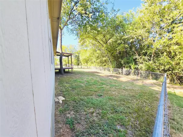 Weatherford, TX 76086,1006 E 3rd Street