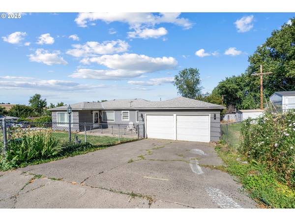 1309 SW 24TH ST, Pendleton, OR 97801