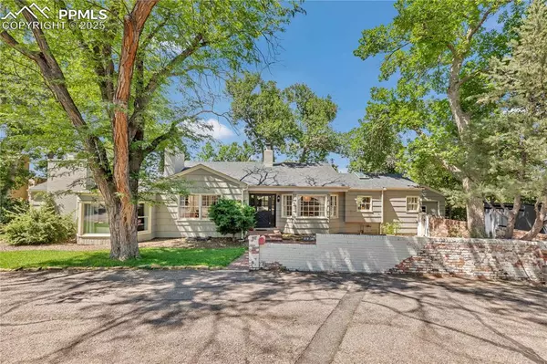 10 W Oak AVE, Colorado Springs, CO 80906