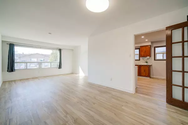 Mississauga, ON L5B 2L3,2525 Trident AVE