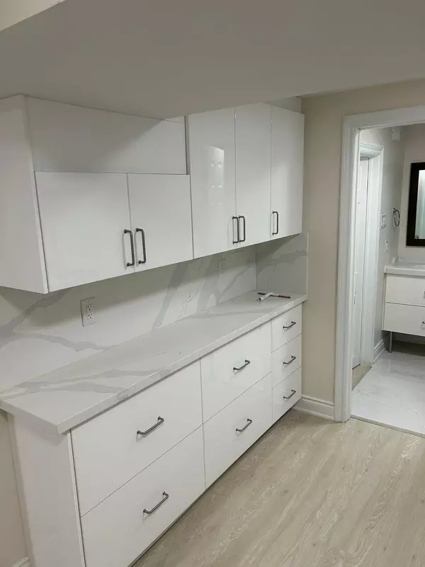 Mississauga, ON L5N 3C9,3228 CORAL BEAN PL #LOWER