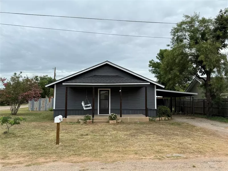 516 W 4th Street, Coleman, TX 76834