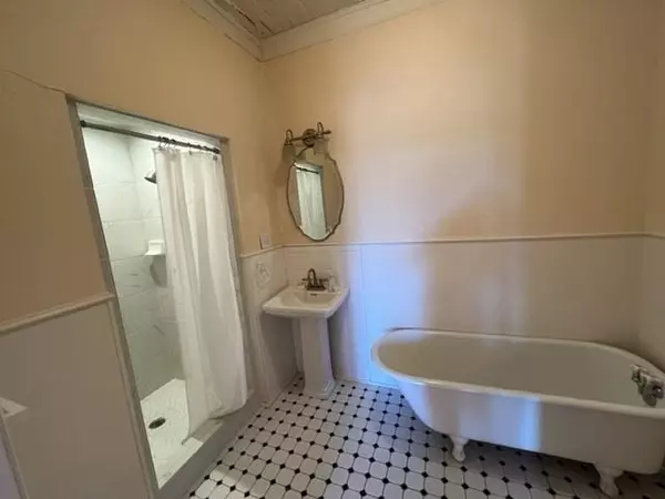 Hico, TX 76457,510 W Avenue B