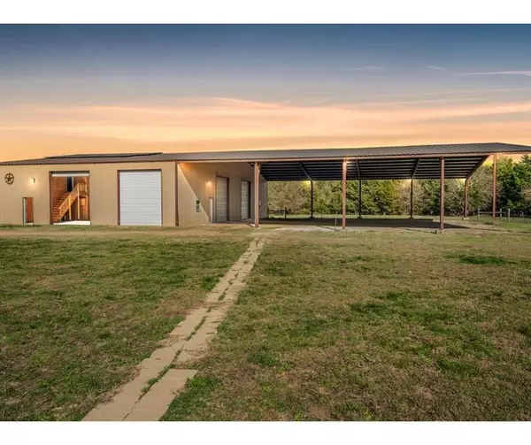 12488 Eastline Road, Trenton, TX 75490