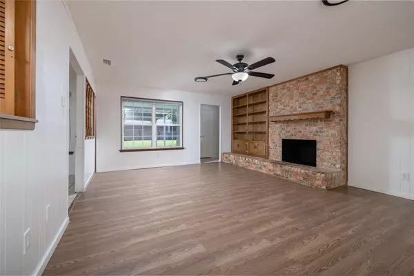 North Richland Hills, TX 76180,7505 N Richland Boulevard