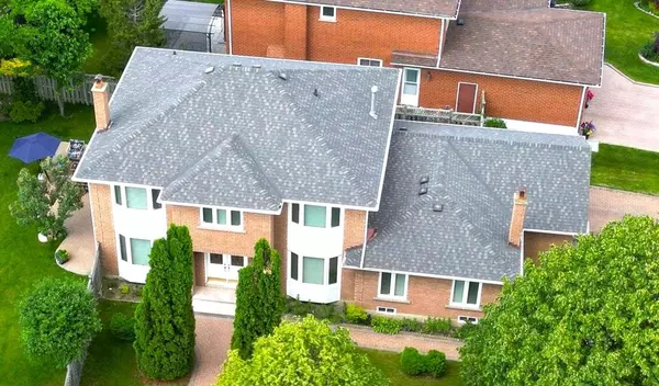 Richmond Hill, ON L4B 2C9,2 Glenhurst RD