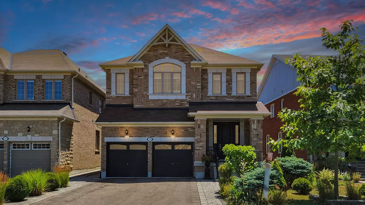 Bradford West Gwillimbury, ON L3Z 0S9,39 Aelick CT