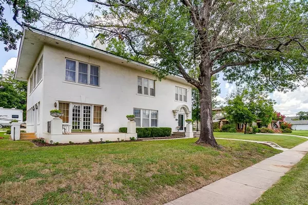Mineral Wells, TX 76067,503 NW 4th Avenue