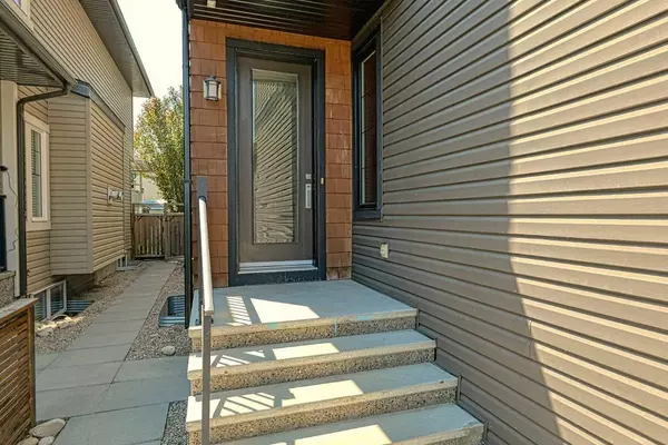 Calgary, AB T2X 0N8,43 Walden CT Southeast