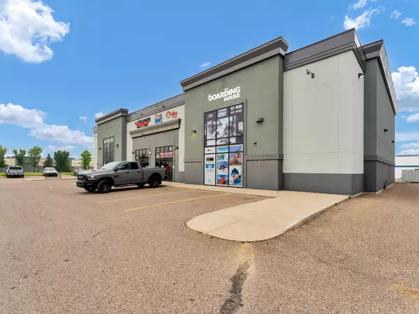 2010 Strachan RD SE #2, Medicine Hat, AB T1B 0M9
