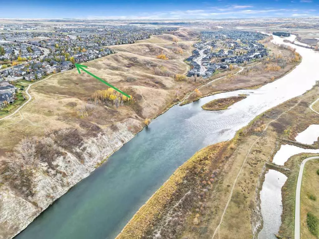 Calgary, AB T3M 0G4,200 CRANLEIGH TER SE