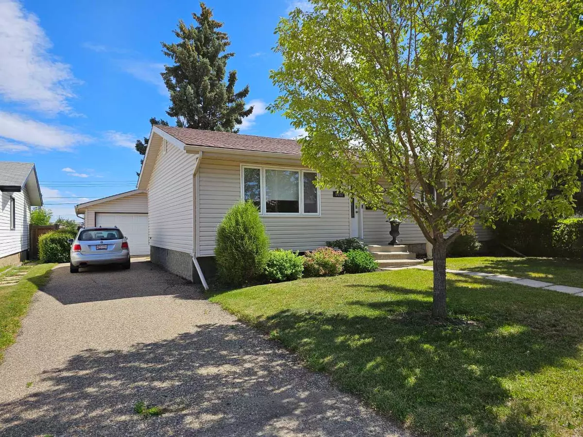 Grande Prairie, AB T8V 3E4,8611 95 ST