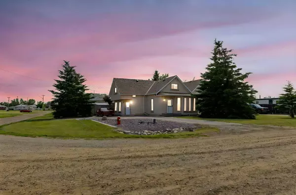 328 6 AVE North, Champion, AB T0L 0R0