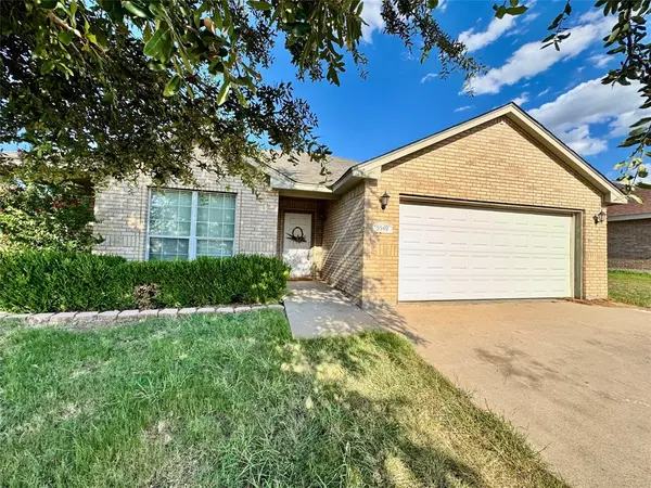 5549 Yellow Brick Road, Abilene, TX 79602