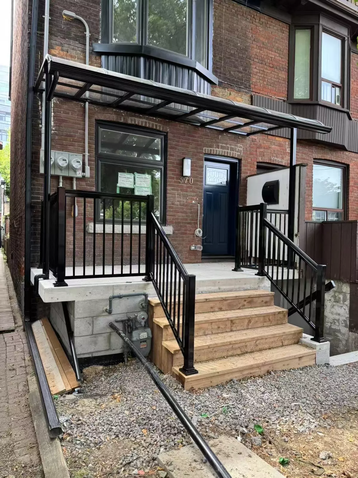 Toronto C01, ON M5S 2P7,370 Lippincott ST
