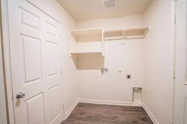 Mineral Wells, TX 76067,313 SW 14th Avenue