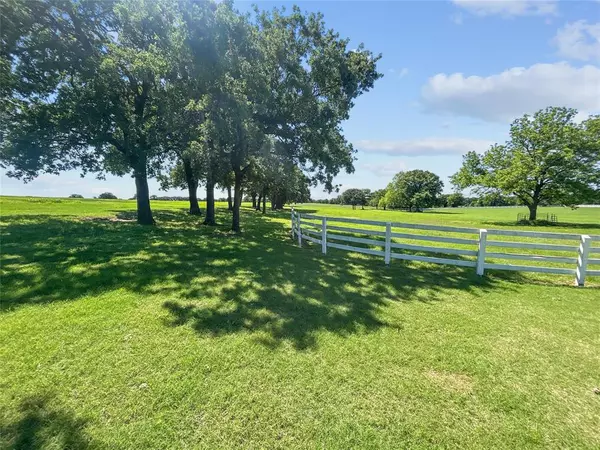 Covington, TX 76636,1592 FM 67
