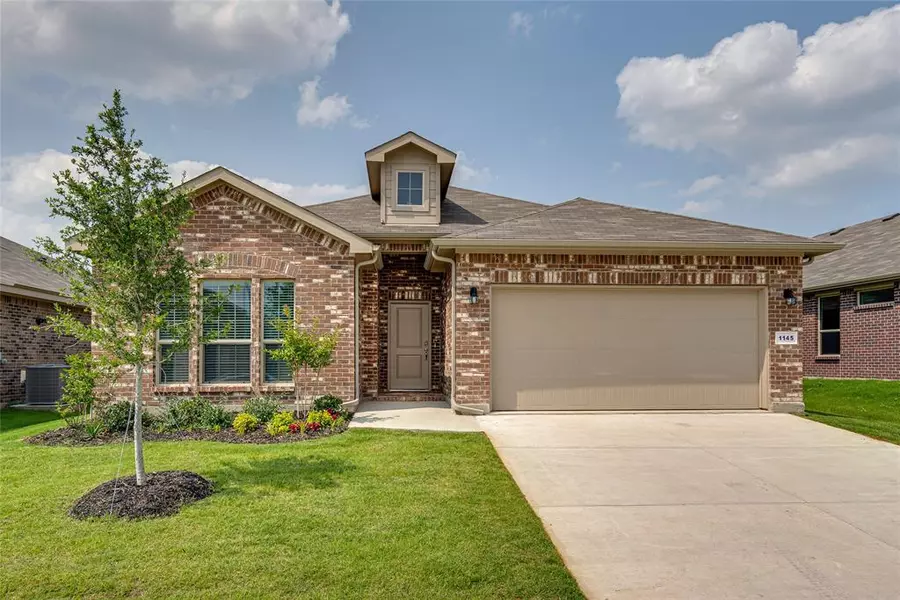 1145 Croxley Way, Fort Worth, TX 76247