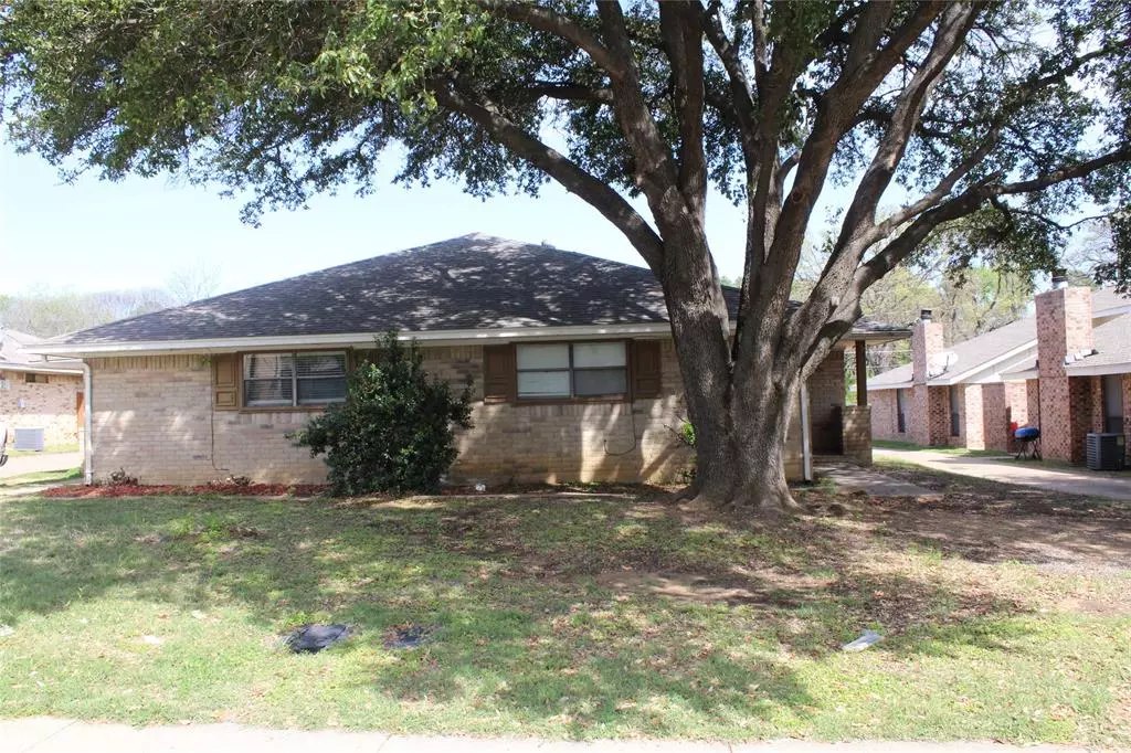 Irving, TX 75061,927 Bluebird Drive