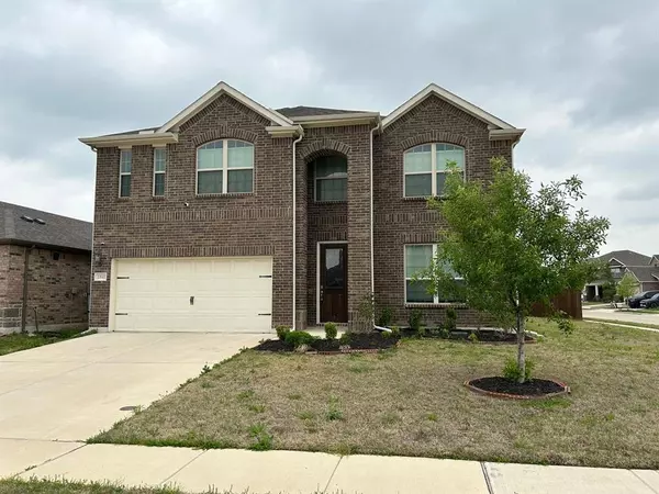 1941 Tomahawk Trail, Aubrey, TX 76227