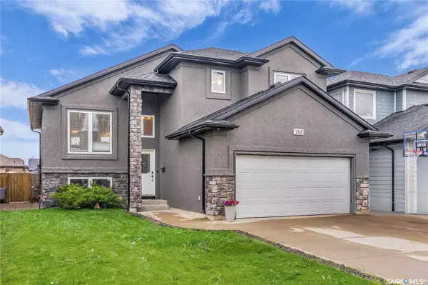 785 Rempel COVE, Saskatoon, SK S7T 0M4