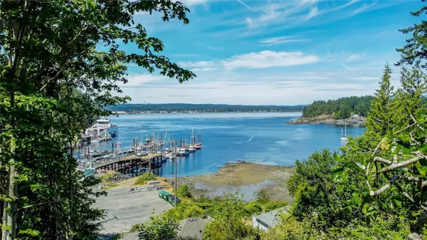683 Green Rd, Quadra Island, BC V0P 1N0