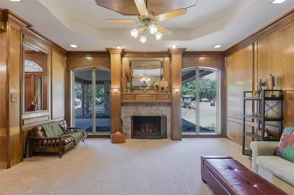 Ovilla, TX 75154,215 Willow Creek Lane