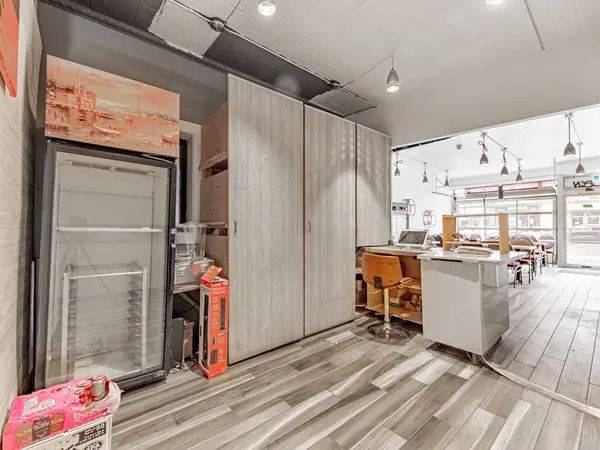 Toronto E03, ON M4J 1L6,802 Danforth AVE