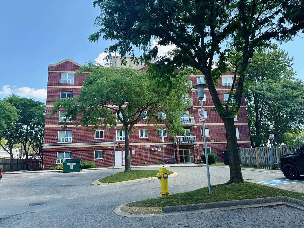 626 First ST #unit304, London East, ON N5V 2A2